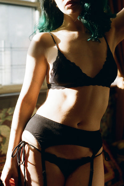 Demeanor Garter Belt (6 fabric options)